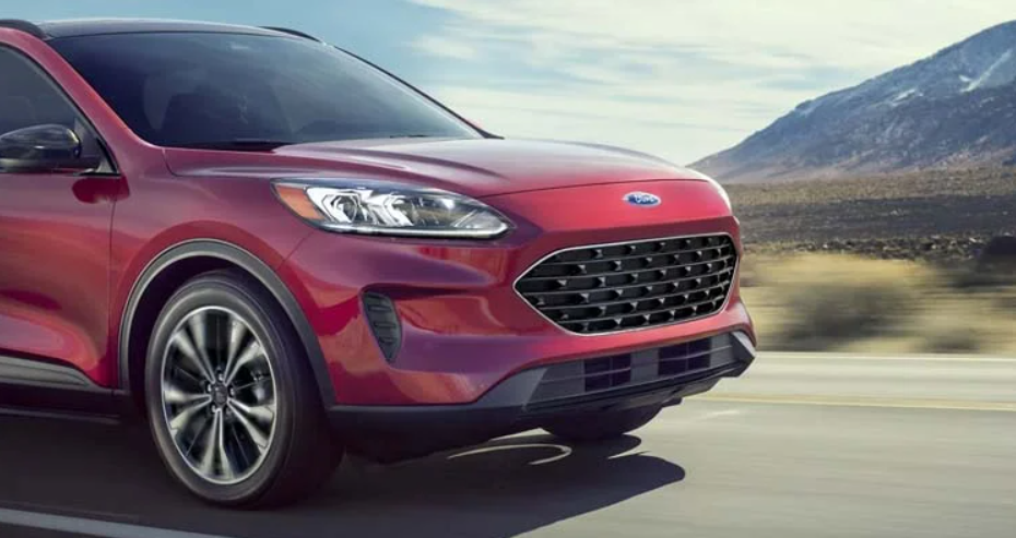 2022 Ford Escape driving