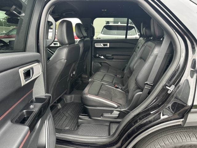 2024 Ford Explorer ST-Line
