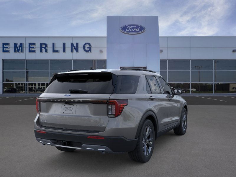 2026 Ford Explorer XLT