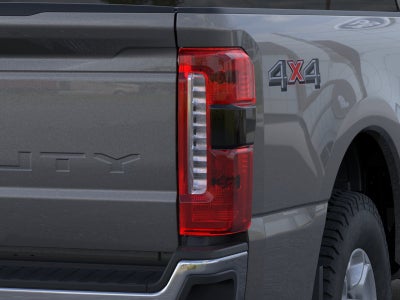 2026 Ford Super Duty F-350® XLT