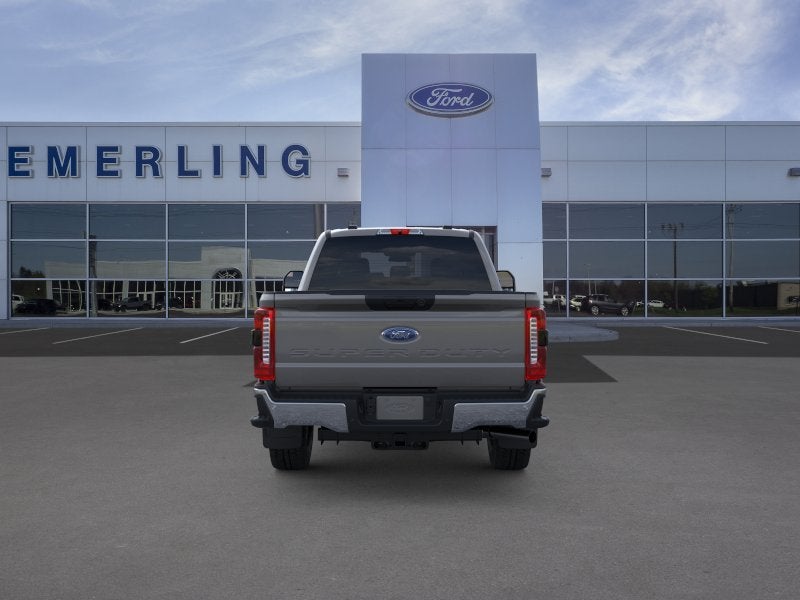 2026 Ford Super Duty F-350® XLT