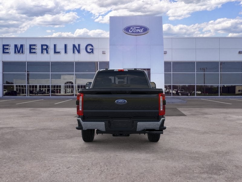 2026 Ford Super Duty F-350® XLT