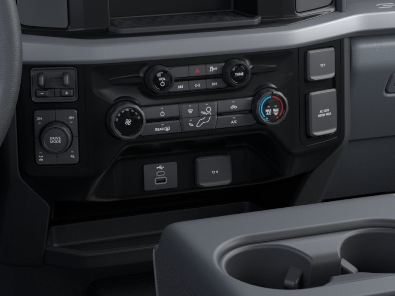 2026 Ford Super Duty F-350® XLT
