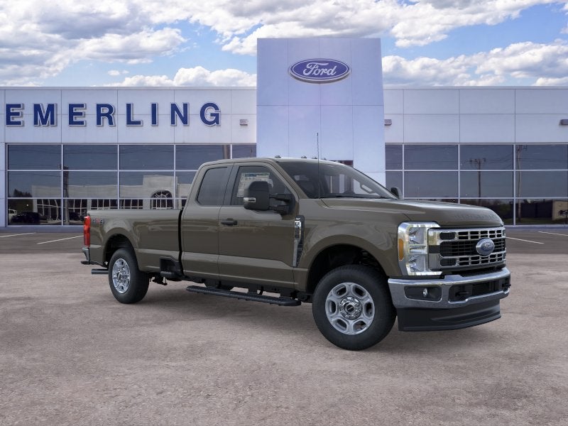 2026 Ford Super Duty F-350® XLT