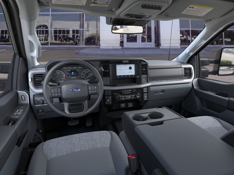 2026 Ford Super Duty F-350® XLT