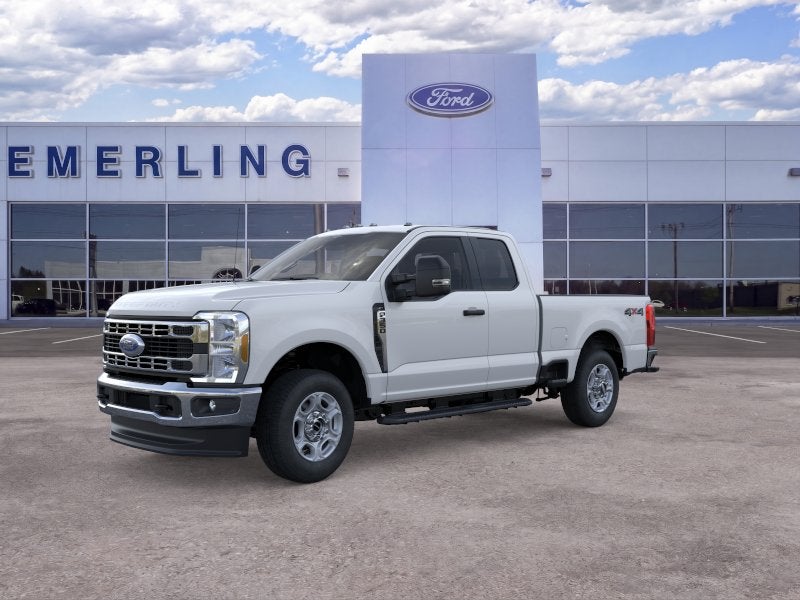 2026 Ford Super Duty F-350® XLT