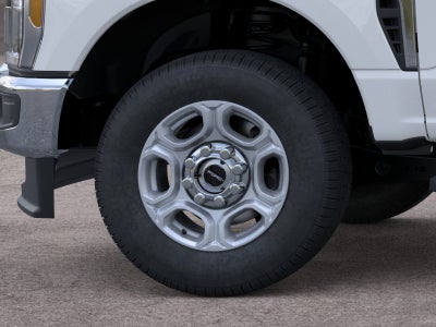 2026 Ford Super Duty F-350® XLT
