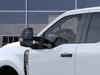 2026 Ford Super Duty F-350® XLT