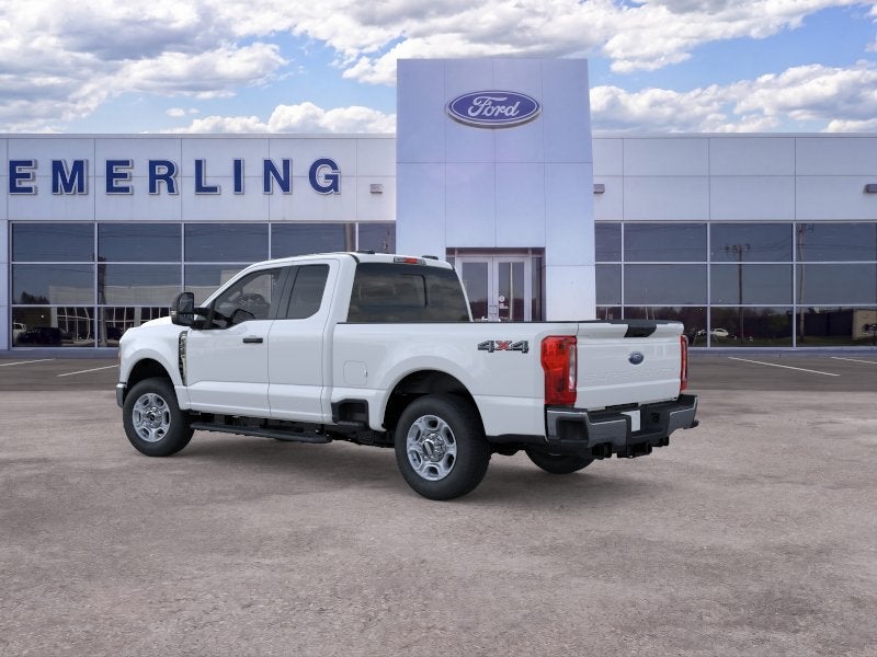 2026 Ford Super Duty F-350® XLT