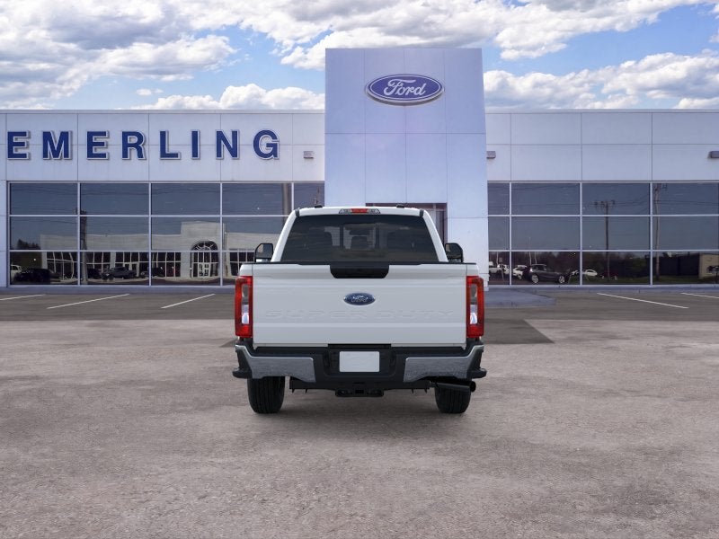 2026 Ford Super Duty F-350® XLT