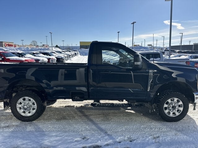2023 Ford Super Duty F-250 SRW Base
