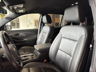 2022 Chevrolet Traverse LT Leather