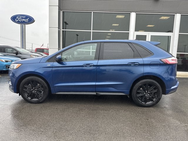 2022 Ford Edge Base