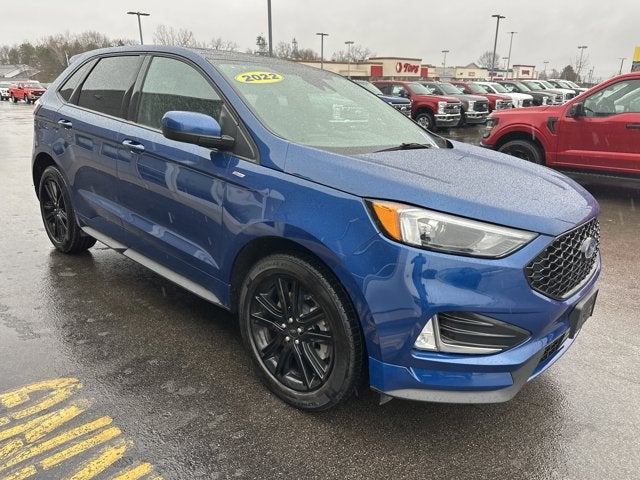 2022 Ford Edge Base